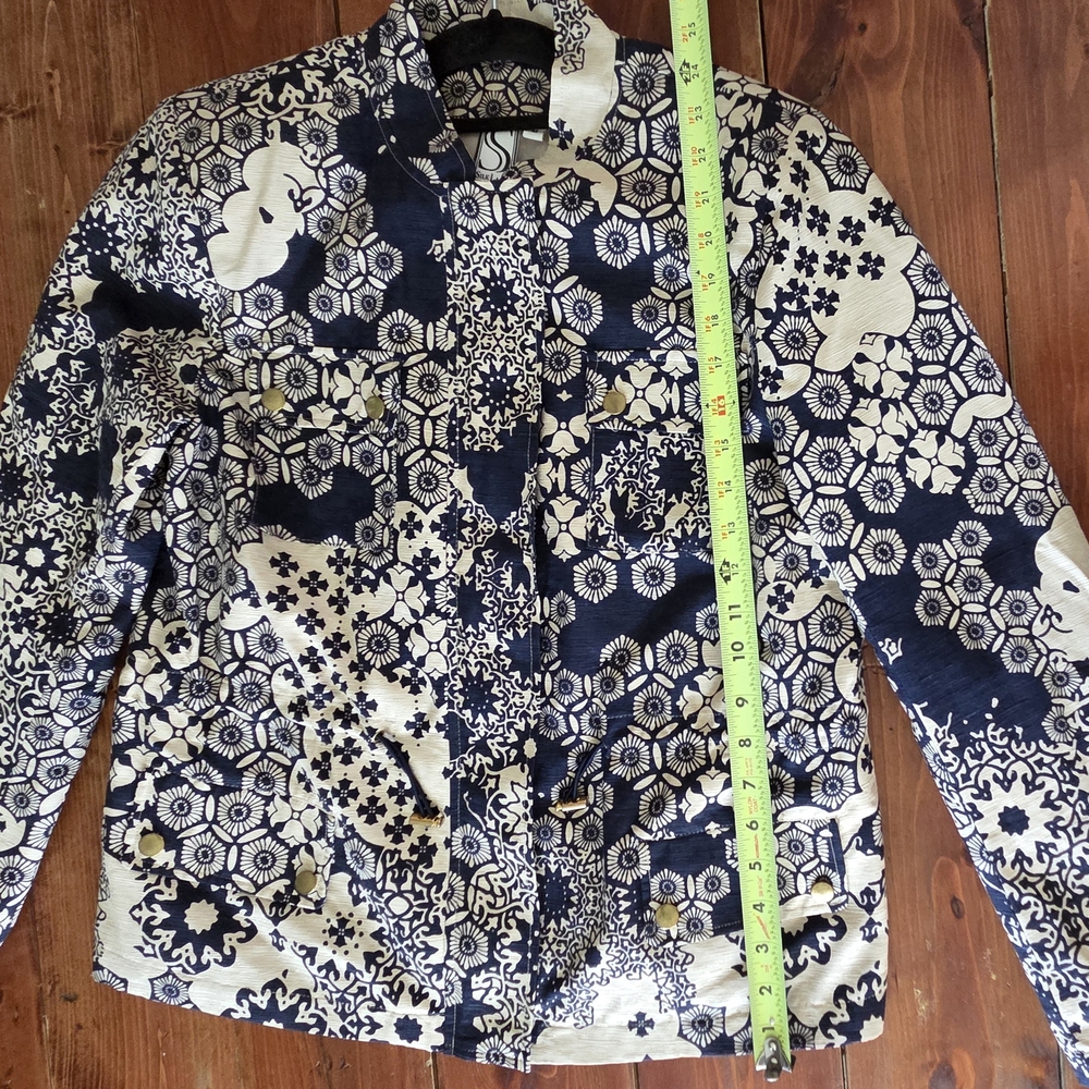 SilkLand Navy and Cream Floral Blazer